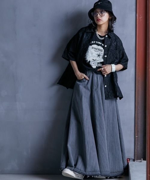 GEVS.（ジェイヴィス）の「＜大きいサイズ＞ 綿100％デニムフレアマキシスカート GEVS.（スカート・レディース・グレー系/ブルー系・L/LL/3L/4L/5L）」の16枚目の写真