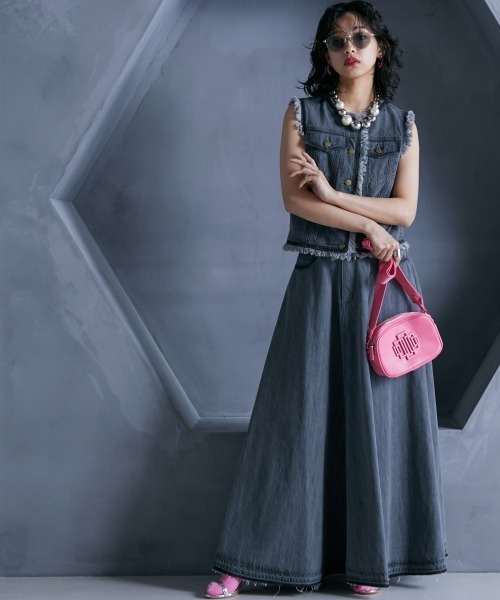 GEVS.（ジェイヴィス）の「＜大きいサイズ＞ 綿100％デニムフレアマキシスカート GEVS.（スカート・レディース・グレー系/ブルー系・L/LL/3L/4L/5L）」の8枚目の写真