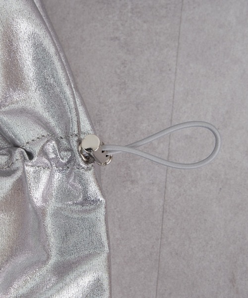 Chico（チコ）の「【2024SS】シャーリングナップサック（バックパック/リュック・レディース・ホワイト/シルバー/ブラック・FREE）」の14枚目の写真