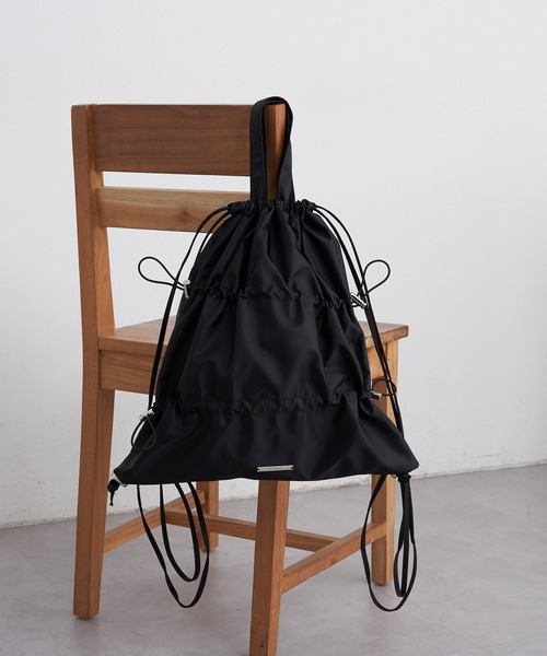 Chico（チコ）の「【2024SS】シャーリングナップサック（バックパック/リュック・レディース・ホワイト/シルバー/ブラック・FREE）」の12枚目の写真