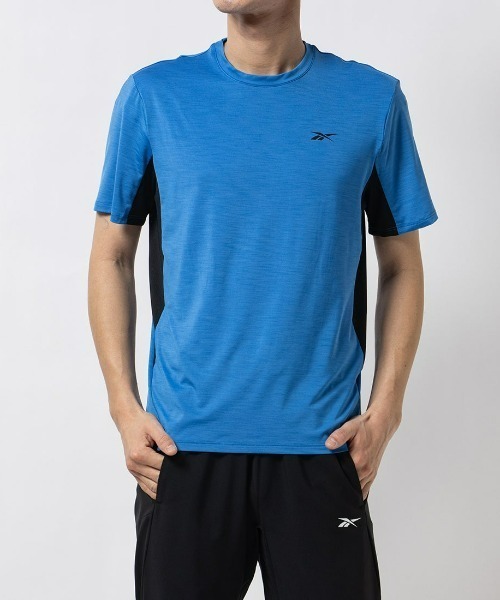 Reebok（リーボック）の「アスリート Tシャツ 2.0 CHILL / ATHLETE TEE 2.0 RBK-CHILL（Tシャツ/カットソー・メンズ・ブルー/ブラック×ブルー/ライトグレー/ダークブルー/ブラック・LARGE/MEDIUM/SMALL/XX-LARGE/X-LARGE）」の4枚目の写真