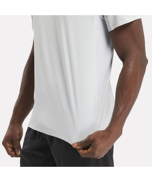 Reebok（リーボック）の「アスリート Tシャツ 2.0 CHILL / ATHLETE TEE 2.0 RBK-CHILL（Tシャツ/カットソー・メンズ・ブルー/ブラック×ブルー/ライトグレー/ダークブルー/ブラック・LARGE/MEDIUM/SMALL/XX-LARGE/X-LARGE）」の15枚目の写真