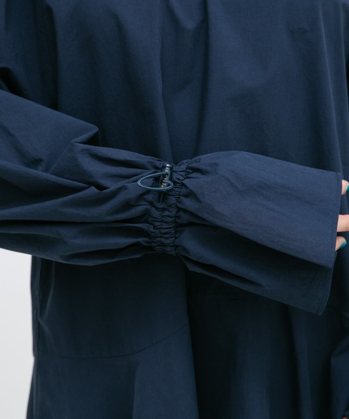 KBF（ケイビーエフ）の「ドロストスリーブフレアミニワンピース（ワンピース・レディース・グリーン/アイボリー/ネイビー・ONE）」の10枚目の写真