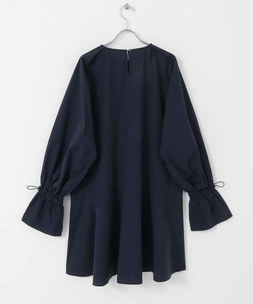 KBF（ケイビーエフ）の「ドロストスリーブフレアミニワンピース（ワンピース・レディース・グリーン/アイボリー/ネイビー・ONE）」の13枚目の写真