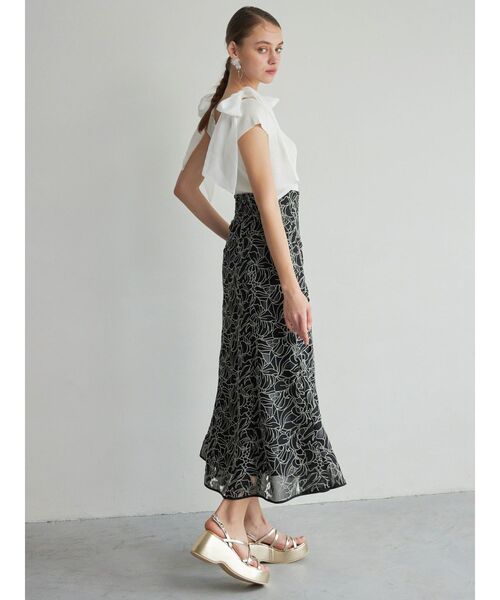 MERCURYDUO（マーキュリーデュオ）の「カットワーク刺繍マーメイドスカート（スカート・レディース・ブラック/ベージュ/オフホワイト・SMALL/MEDIUM）」の15枚目の写真