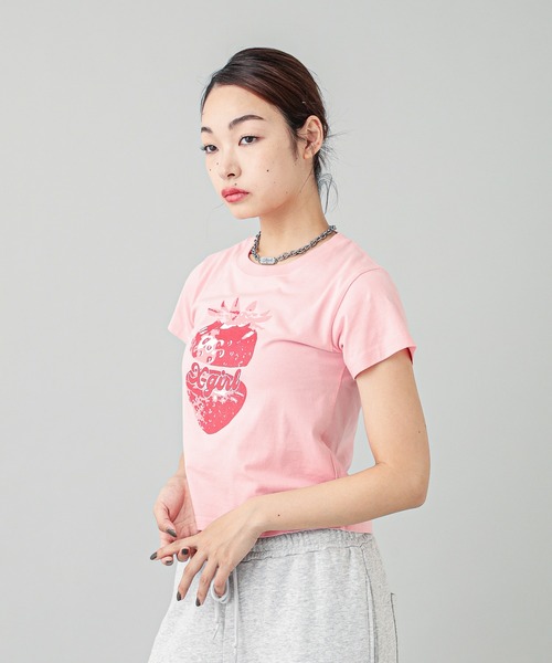 X-girl(エックスガール)の「STRAWBERRY S/S BABY TEE(Tシャツ/カットソー・レディース・ブラック/ライトピンク/ホワイト・S/M)」の16枚目の写真