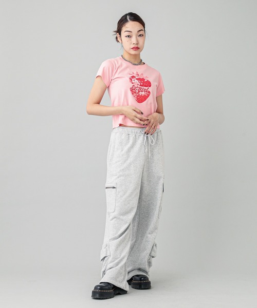 X-girl(エックスガール)の「STRAWBERRY S/S BABY TEE(Tシャツ/カットソー・レディース・ブラック/ライトピンク/ホワイト・S/M)」の21枚目の写真