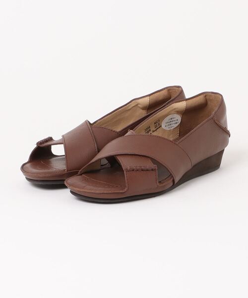 Piedi Nudi(ピエディヌーディ)の「(hocco/ホッコ) 甲クロス レザー オープントゥサンダル(サンダル・レディース・ダークブラウン/ブラック/アイボリー・24.0cm/23.5cm/23.0cm/22.5cm/24.5cm)」の3枚目の写真
