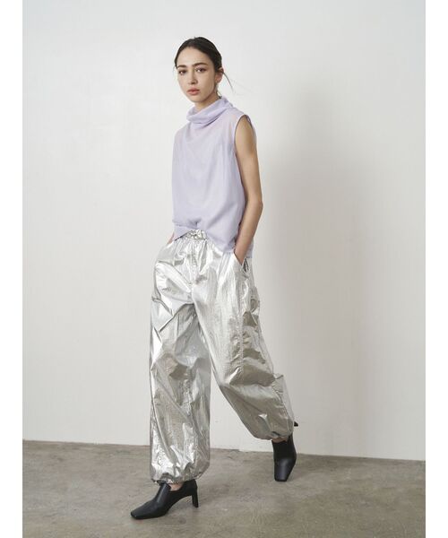 ELENDEEK（エレンディーク）の「シャイニーキャミセットシアーブラウス（シャツ/ブラウス・レディース・オフホワイト/ブラック/ラベンダー・FREE）」の14枚目の写真