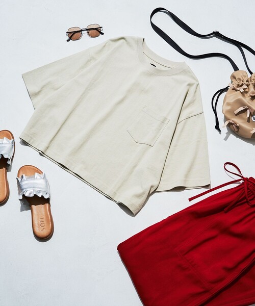 FREAK'S STORE（フリークスストア）の「限定展開　クロップド丈 ポケット 半袖 Tシャツ（Tシャツ/カットソー・レディース・ブラック/ブラウン/レッド/オフホワイト/ブルー/グレー/ナチュラル・ﾌﾘ-）」の5枚目の写真