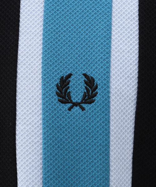 FRED PERRY(フレッドペリー)の「FRED PERRY (フレッド ペリー) WOVEN MESH RELAXED POLO M7802(ポロシャツ・メンズ・ブラック・MEDIUM/LARGE)」の11枚目の写真