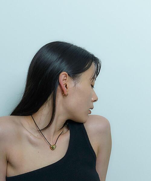 SMELLY（スメリー）の「SMELLY so’　thin hoop earring（イヤリング・レディース・ゴールド・-）」の6枚目の写真