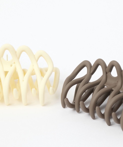 LAKOLE（ラコレ）の「マットバンスクリップ / 127805（バレッタ/ヘアクリップ・レディース・ブラック/ホワイト/ブラウン・FREE）」の8枚目の写真