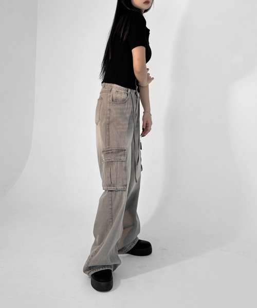 LVEU.（ラブユ.）の「【LVEU.】半袖ダブルジップニットトップス / トップス リブ ニット  カーディガン 羽織り Wジップ 半袖 ダブルジップ ファスナー クロップド ショート コンパクト ブラック ブルー ホワイト（カーディガン/ボレロ・レディース・ホワイト/ブラック/ブルー・FREE）」の13枚目の写真
