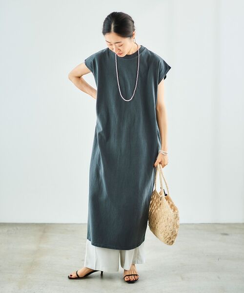 le.coeur blanc(ルクールブラン)の「STAR&STRIPEノースリーブワンピース(ワンピース・レディース・ベージュ/ダークグレー・38)」の16枚目の写真