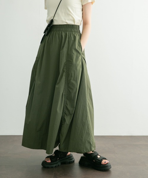 KBF（ケイビーエフ）の「ボリュームギャザースカート（スカート・レディース・カーキ/アイボリー/ボルドー・ONE）」の3枚目の写真