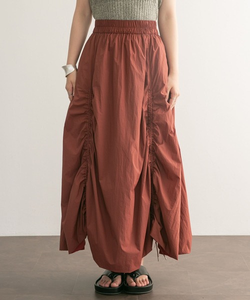 KBF（ケイビーエフ）の「ボリュームギャザースカート（スカート・レディース・カーキ/アイボリー/ボルドー・ONE）」の5枚目の写真