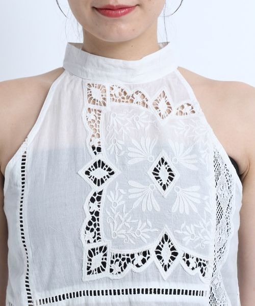 eL（エル）の「【eL】 Panel Lace Halterneck Shirt/125344（シャツ/ブラウス・レディース・オフホワイト/ブラック・FREE）」の17枚目の写真