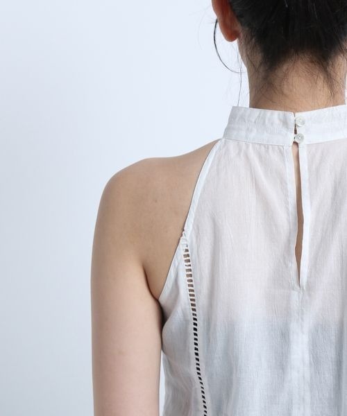 eL（エル）の「【eL】 Panel Lace Halterneck Shirt/125344（シャツ/ブラウス・レディース・オフホワイト/ブラック・FREE）」の20枚目の写真