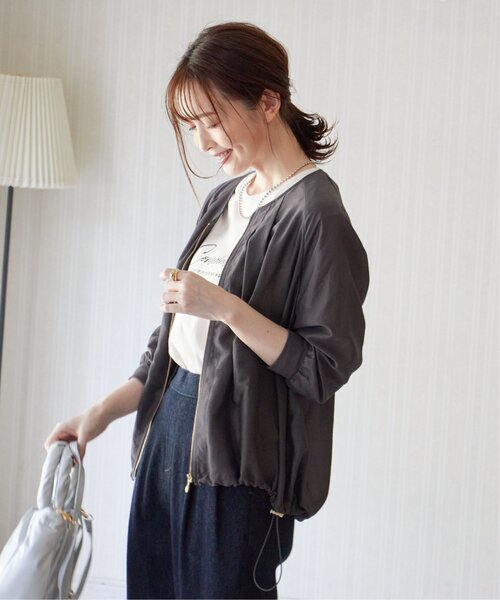 MARK&LONA美品です♡レディースブルゾン♡サイズＬ ドロストフーデットライトブルゾン（S～L）（ブルゾン