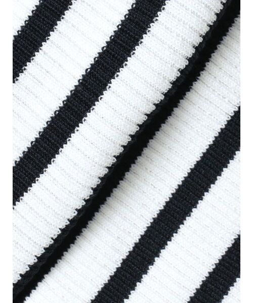 GYDA(ジェイダ)の「Vネックリブニットトップス(ニット/セーター・レディース・ブラック/その他1/オフホワイト・FREE)」の8枚目の写真