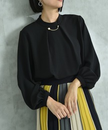 ポーラパールプレート付ボウタイブラウス