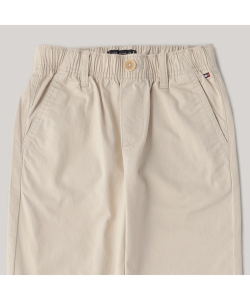 TOMMY HILFIGER(トミーヒルフィガー)の「BOYS モノタイプエンブロイドスケーターチノパンツ(チノパンツ・キッズ・ブルー/ベージュ・150cm/140cm/160cm/130cm)」の4枚目の写真