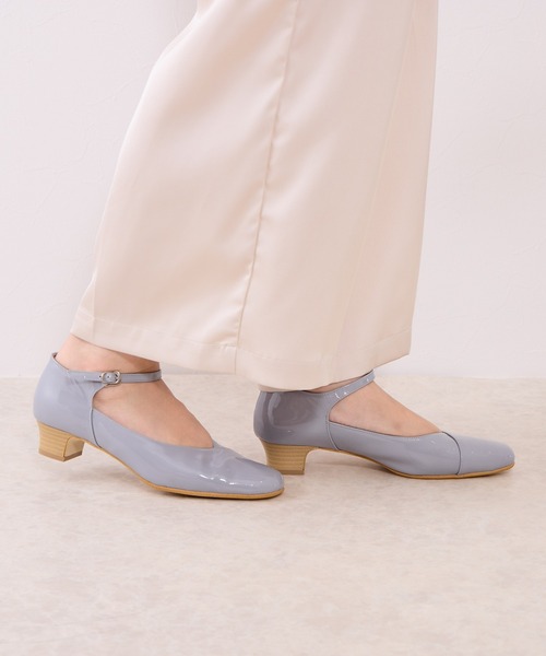 HIMIKO（ヒミコ）の「【Made in Japan】【卑弥呼】[撥水]3.5cmヒールストラップパンプス/605001（パンプス・レディース・ダークブラウン/ブラック/グレー/ボルドー/ベージュ/ライトブルー/ダークグレー・22.5cm/23.0cm/23.5cm/24.0cm/24.5cm/25.0cm/22.0cm/21.5cm/25.5cm/26.0cm/26.5cm）」の6枚目の写真