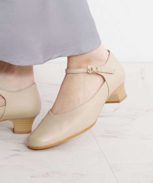 Made in Japan】【卑弥呼】[撥水]3.5cmヒールストラップパンプス