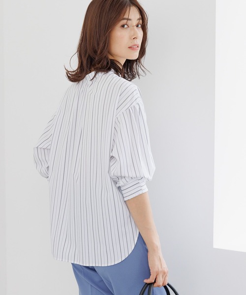 Elura（エルーラ）の「アイロンいらず袖コンブラウス/133661（シャツ/ブラウス・レディース・ブラック系その他/ホワイト/ブルー・FREE）」の5枚目の写真