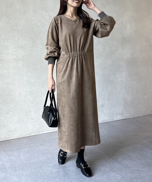 Chez toi（シェトワ）の「スエード×リブ前後2WAYワンピース