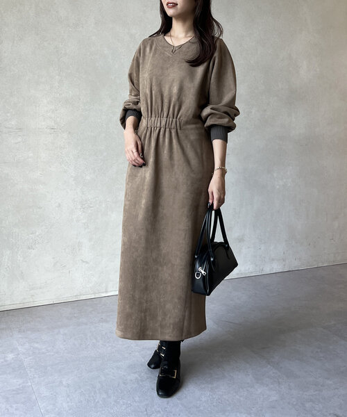 Chez toi（シェトワ）の「スエード×リブ前後2WAYワンピース（ワンピース・レディース・チャコールグレー/モカ/グレイッシュベージュ・FREE）」の16枚目の写真