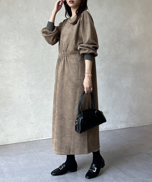 Chez toi（シェトワ）の「スエード×リブ前後2WAYワンピース（ワンピース・レディース・チャコールグレー/モカ/グレイッシュベージュ・FREE）」の17枚目の写真