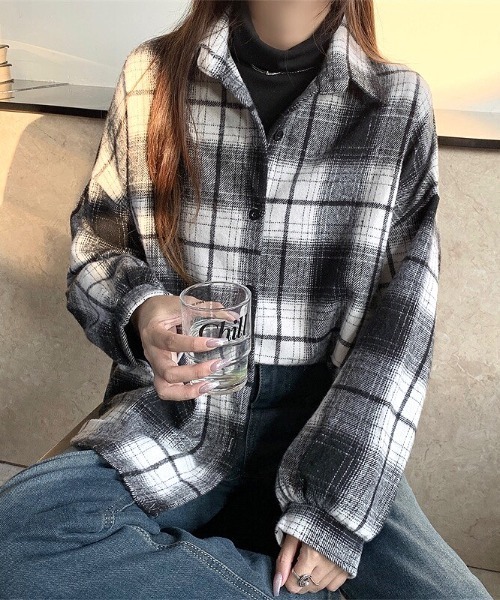 SHEENA（シーナ）の「ソフトタッチボリュームスリーブ起毛チェックシャツ（シャツ/ブラウス・レディース・グレー系その他/グレー/ブラック×ホワイト/グリーン/キャメル/ブラック系・M）」の19枚目の写真