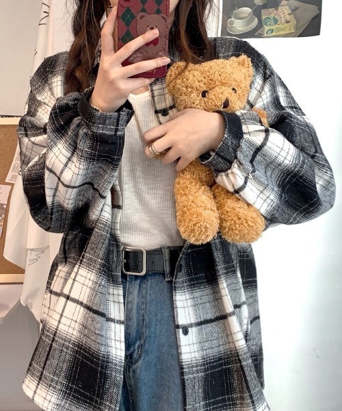 SHEENA（シーナ）の「ソフトタッチボリュームスリーブ起毛チェックシャツ（シャツ/ブラウス・レディース・グレー系その他/グレー/ブラック×ホワイト/グリーン/キャメル/ブラック系・M）」の22枚目の写真