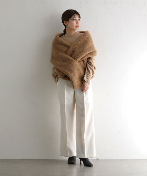 La TOTALITE（ラトータリテ）の「ボアストール（ストール/ショール・レディース・ネイビー/ホワイト/キャメル・FREE）」の11枚目の写真