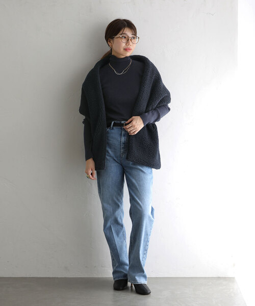 La TOTALITE（ラトータリテ）の「ボアストール（ストール/ショール・レディース・ネイビー/ホワイト/キャメル・FREE）」の18枚目の写真