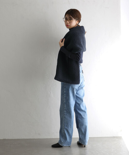 La TOTALITE（ラトータリテ）の「ボアストール（ストール/ショール・レディース・ネイビー/ホワイト/キャメル・FREE）」の20枚目の写真