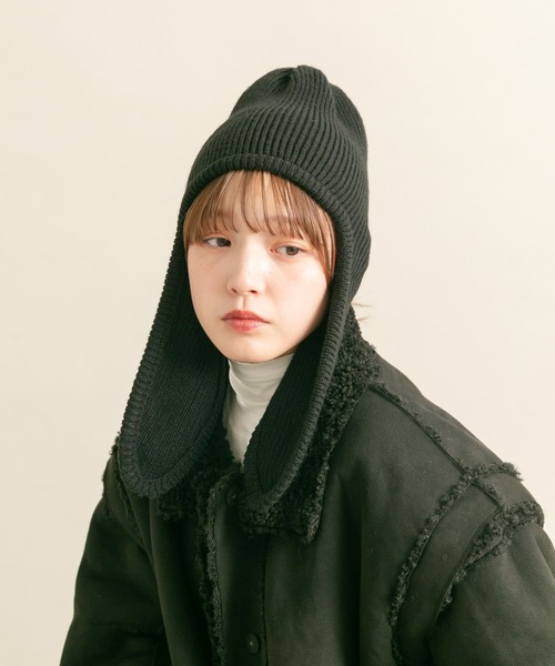 KBF(ケイビーエフ)の「ロングイヤーフラップニットキャップ(ニットキャップ/ビーニー・レディース・ブラック/ベージュ/レッド・ONE)」の9枚目の写真