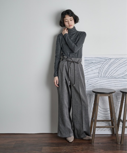 THE YOn（ザヨン）の「カラフルビジューウールブレンドハイネック