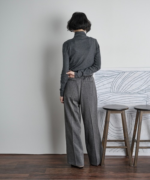 THE YOn（ザヨン）の「カラフルビジューウールブレンドハイネック