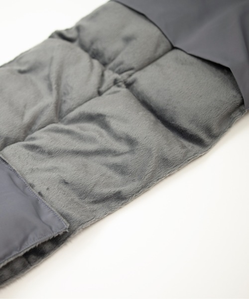 UNIVERSAL OVERALL（ユニバーサルオーバーオール）の「UOパﾌｧｰ差し込みﾏﾌﾗｰ（マフラー・レディース・ブラウン/グレー/ブラック・F）」の12枚目の写真