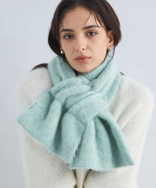 green label relaxing（グリーンレーベルリラクシング）の「アルパカ シャギー マフラー（マフラー・レディース・ライトブルー/オフホワイト/ライトグレー・FREE）」の3枚目の写真
