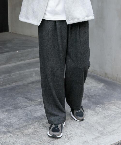 FORK&SPOON（フォークアンドスプーン）の「FORK&SPOON　ブラッシュドパンツ（その他パンツ・メンズ・グレー/ブラック・4/5）」の7枚目の写真