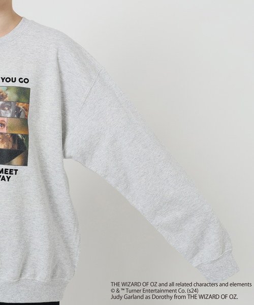 SLOBE citron.（スローブシトロン）の「《WEB限定》SLOBE citron. The wizard of Oz フォトスウェット（スウェット・レディース・ライトグレー・FREE）」の2枚目の写真