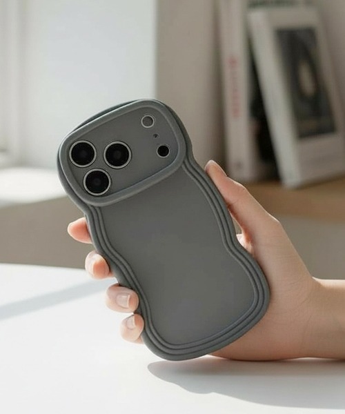 Fun & Daily（ファンアンドデイリー）の「Wave  Color  TPU iPhone Case  14 /  15 / 16 / 17 / Pro Plus ProMax / アイフォン プラス プロ プロマックス（スマホケース/カバー・レディース・グリーン/パープル/オレンジ/ブルー/ブラック/グレー・iPhone 15 Plus/iPhone 15 Pro/iPhone 15 Pro Max/iPhone 16/iPhone 16 Pro/iPhone 16 Pro Max/iPhone 15/iPhone 16 Plus/iPhone 14 Pro Max/iPhone 14 Plus/iPhone 14 Pro/iPhone 14/iPhone 17/iPhone 17 Pro/iPhone 17 Pro Max）」の3枚目の写真