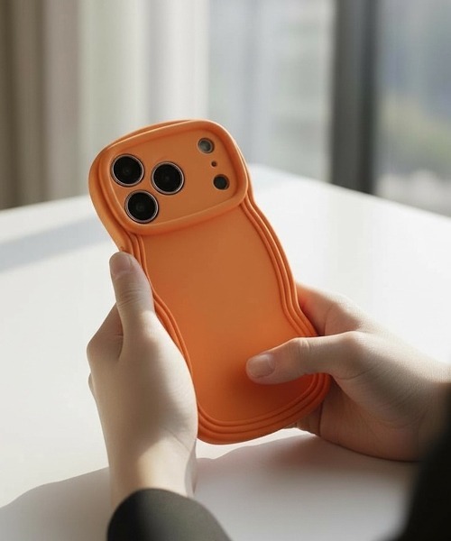 Fun & Daily（ファンアンドデイリー）の「Wave  Color  TPU iPhone Case  14 /  15 / 16 / 17 / Pro Plus ProMax / アイフォン プラス プロ プロマックス（スマホケース/カバー・レディース・グリーン/パープル/オレンジ/ブルー/ブラック/グレー・iPhone 15 Plus/iPhone 15 Pro/iPhone 15 Pro Max/iPhone 16/iPhone 16 Pro/iPhone 16 Pro Max/iPhone 15/iPhone 16 Plus/iPhone 14 Pro Max/iPhone 14 Plus/iPhone 14 Pro/iPhone 14/iPhone 17/iPhone 17 Pro/iPhone 17 Pro Max）」の2枚目の写真