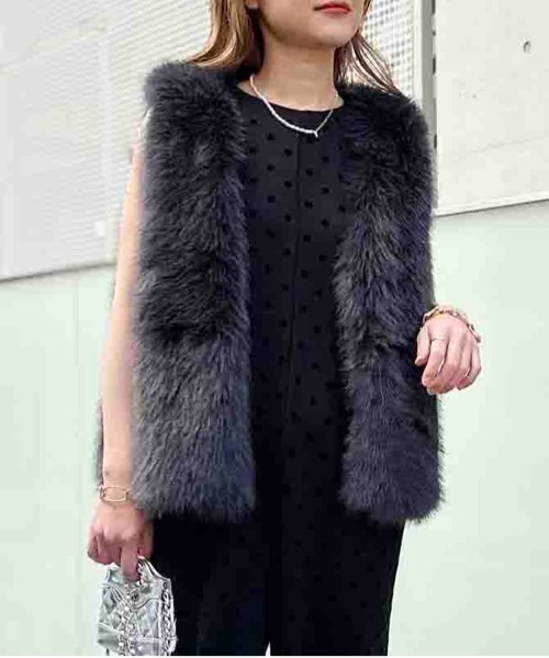 PICCIN（ピッチン）の「フェイクファーベスト（ベスト・レディース・アイボリー/グレー/ブラウン・M）」の6枚目の写真