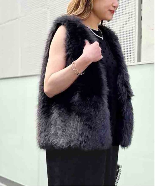 PICCIN（ピッチン）の「フェイクファーベスト（ベスト・レディース・アイボリー/グレー/ブラウン・M）」の9枚目の写真