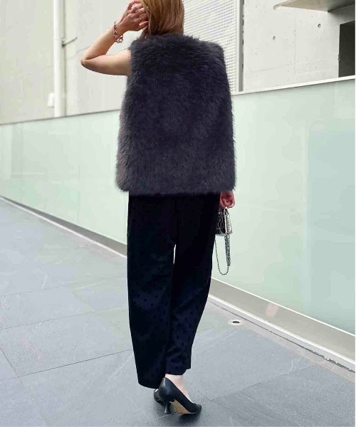 PICCIN（ピッチン）の「フェイクファーベスト（ベスト・レディース・アイボリー/グレー/ブラウン・M）」の12枚目の写真